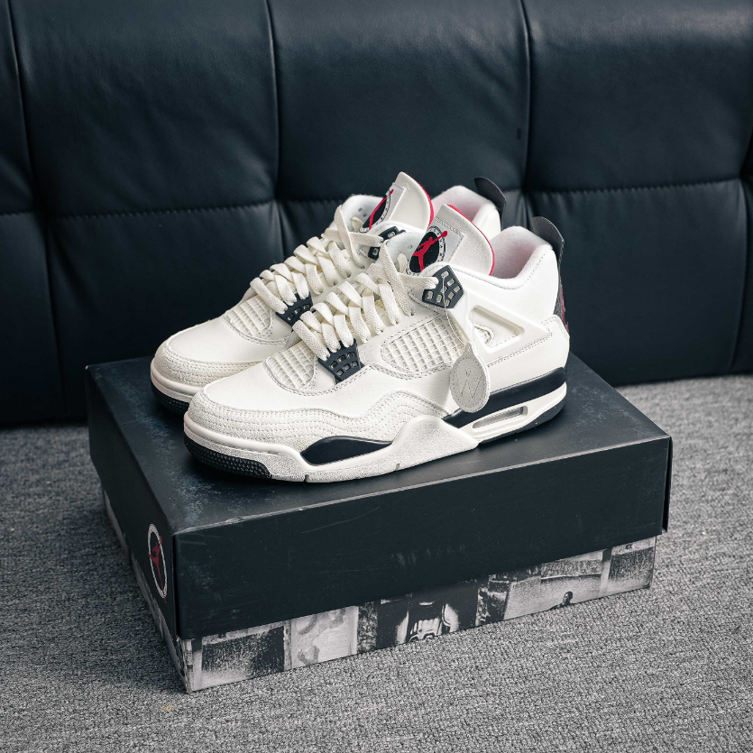 Air Jordan 4 Retro "Flight Club"